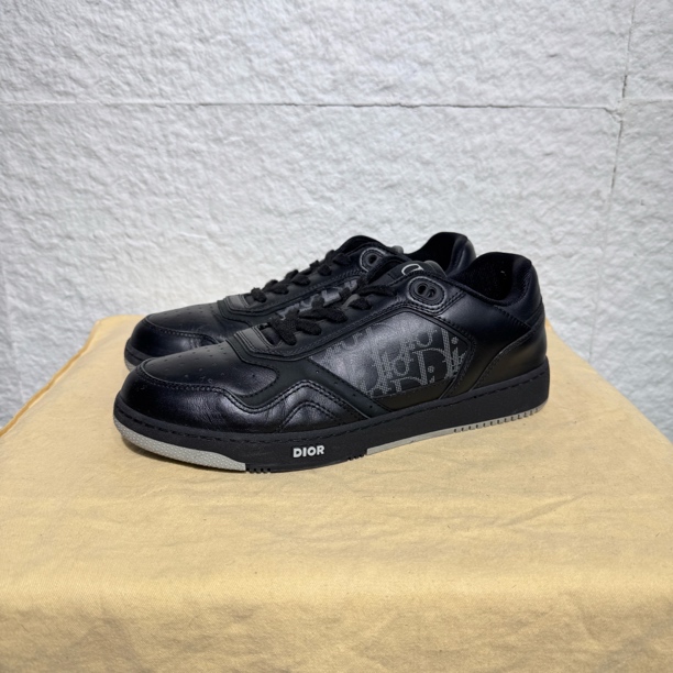 95新 DIOR/迪奥 43码 B27 黑色 板鞋