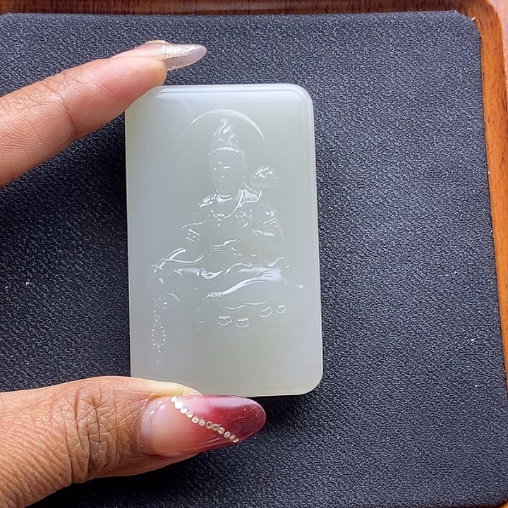 和田玉挂件未镶嵌用****年