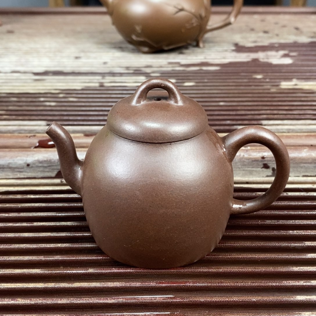 紫砂茶壶宜兴原矿紫砂壶黑心土宫灯全手工150c