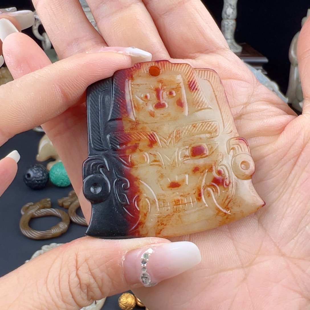 和田玉挂件未镶嵌好**荐