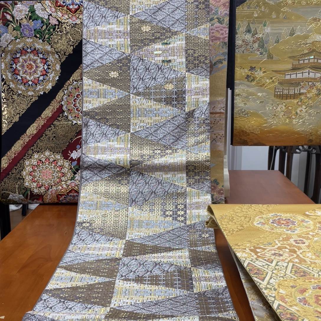 M***k织绣绍螺钿嵌螺钿