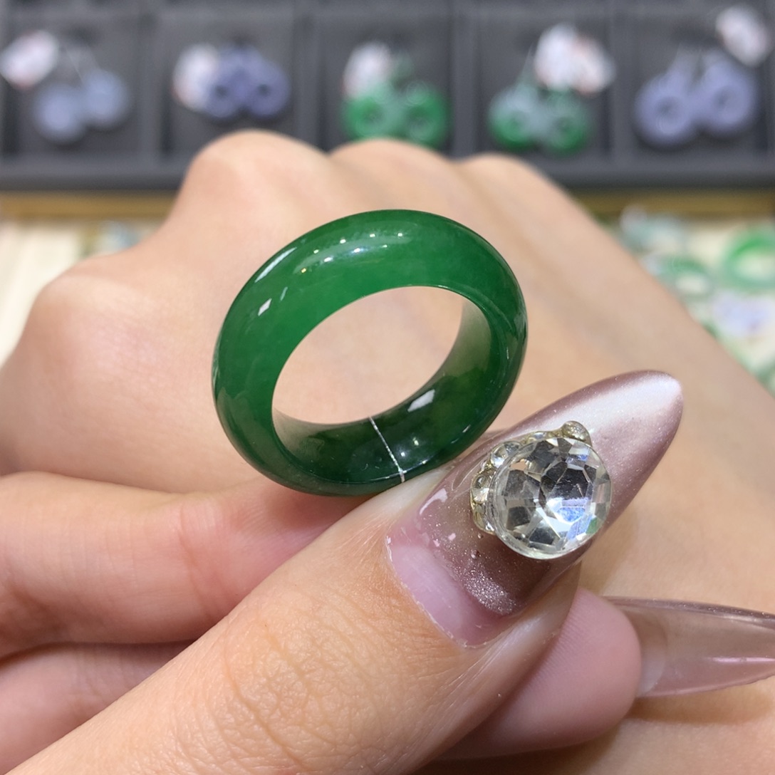 翡翠戒指未镶嵌13-14啤酒瓶