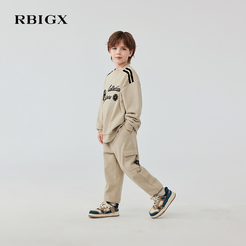 RBIGX瑞比克童装2025冬款洋气圆领帅气植绒套头印花卫衣WY4DR1823