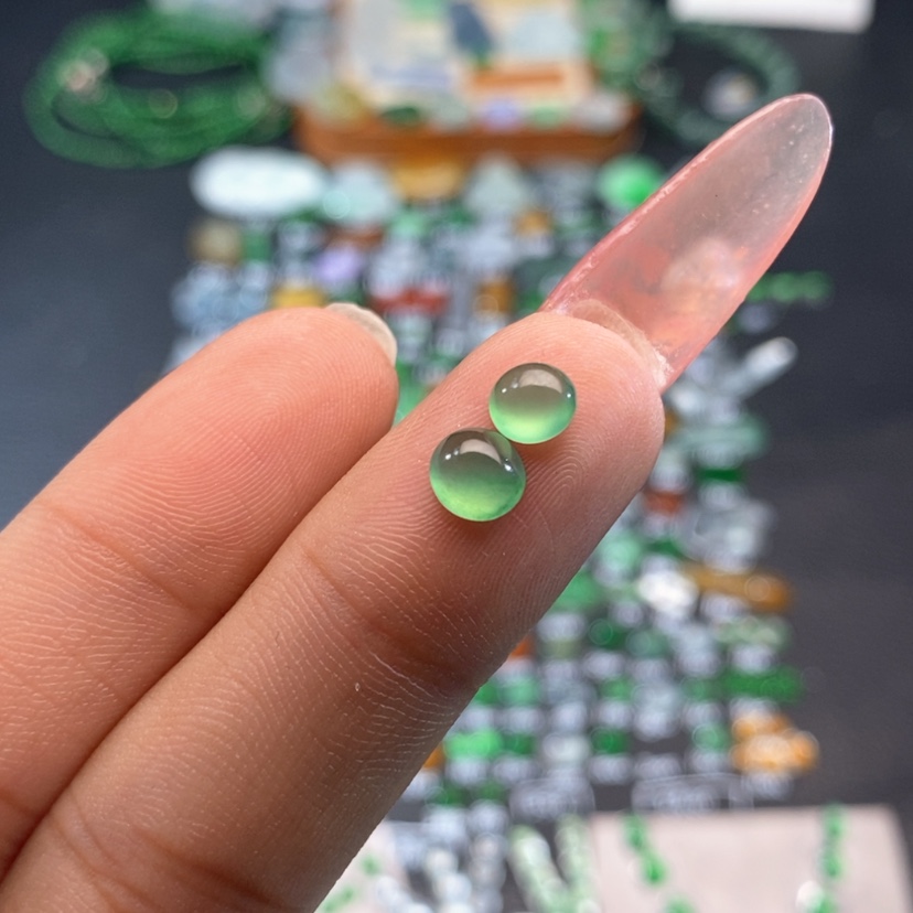 【闪购商品】翡翠挂件未镶嵌蛋