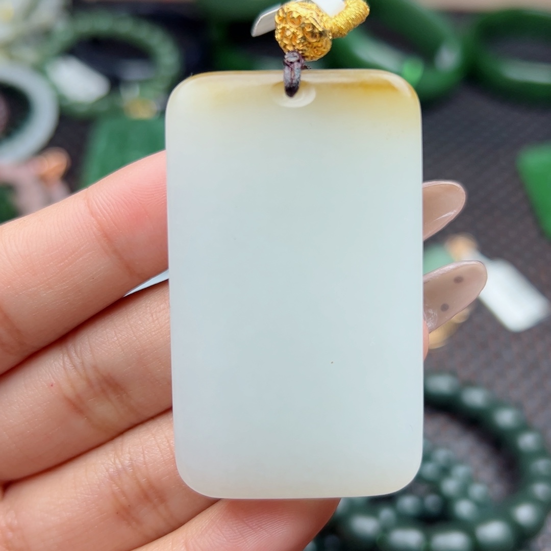 和田玉吊坠未镶嵌