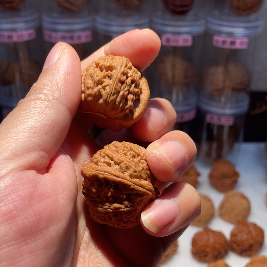 大***彭核桃手串/手链球白