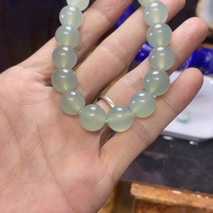 觉***g定制翡翠未镶嵌珠子