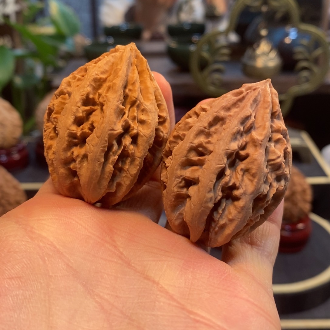 文玩核桃吊坠通天塔