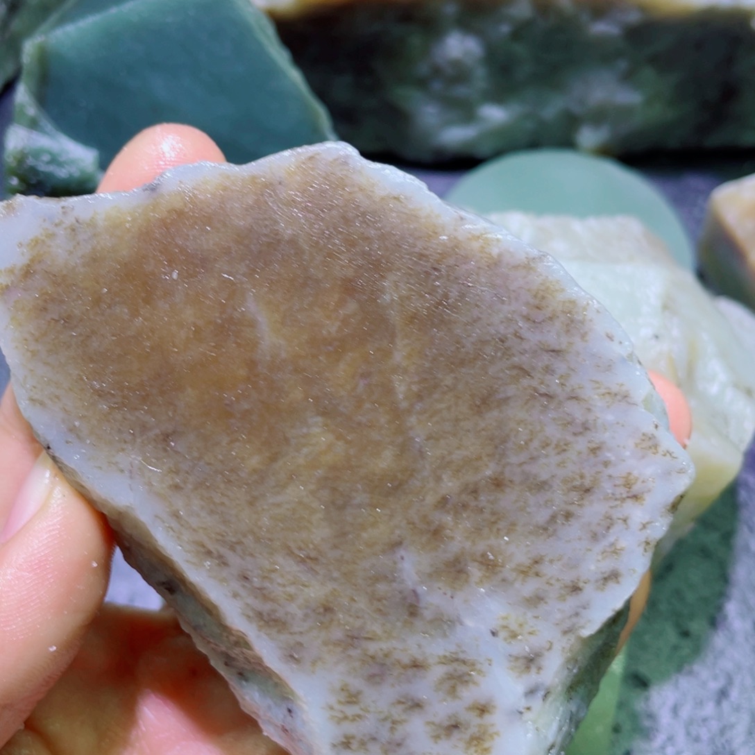 和田玉未镶嵌珠宝半成品