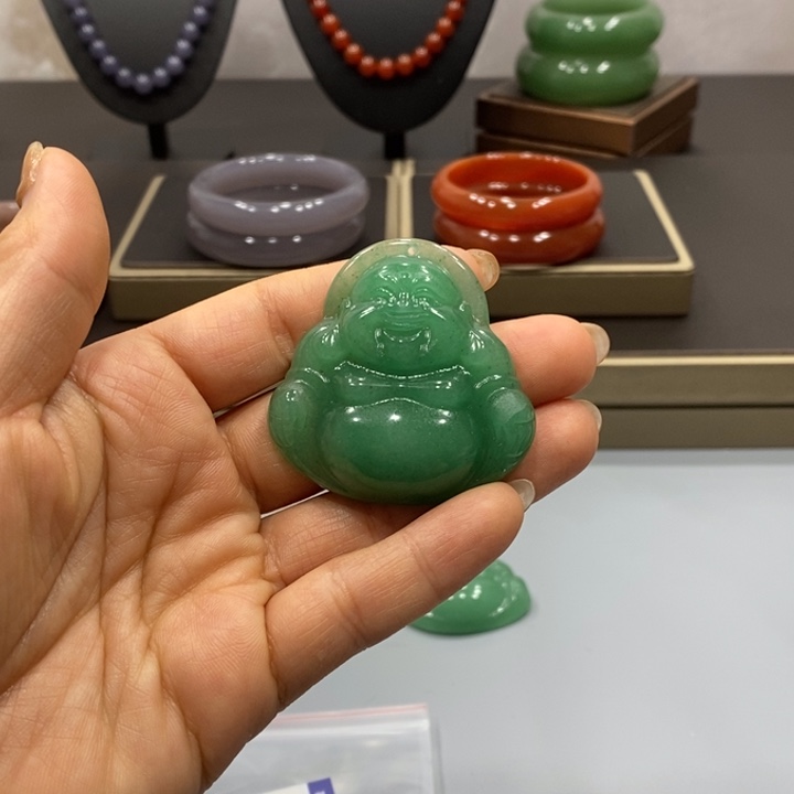 东陵石手镯未镶嵌康****）