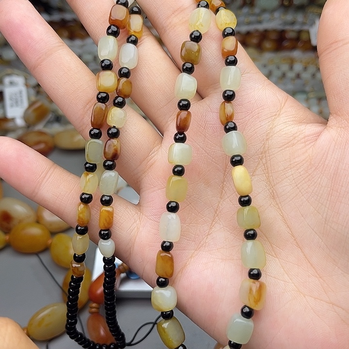 和田玉（糖玉）未镶嵌手链