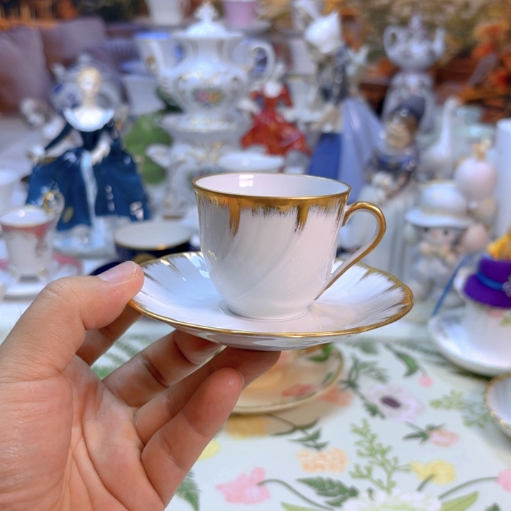 摆件欧洲中古瓷器编号