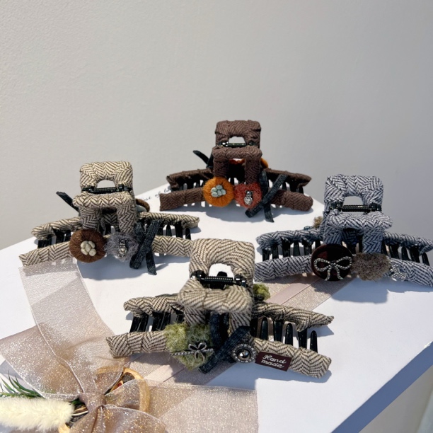 网红美拉德小熊蝴蝶结抓夹女高级感大号鲨鱼夹甜美可爱盘发发饰女