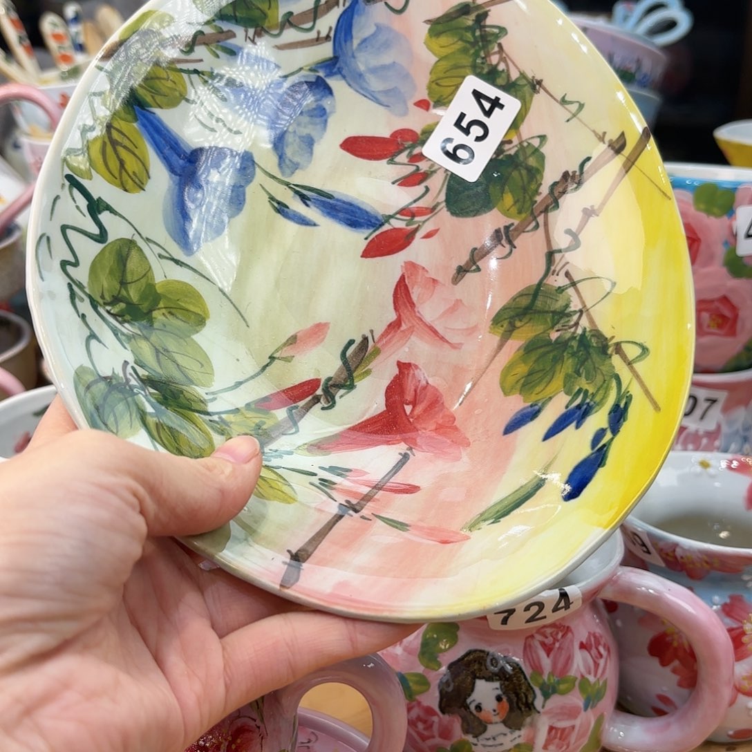 瓷片兔兔盖茨。兔兔好帅