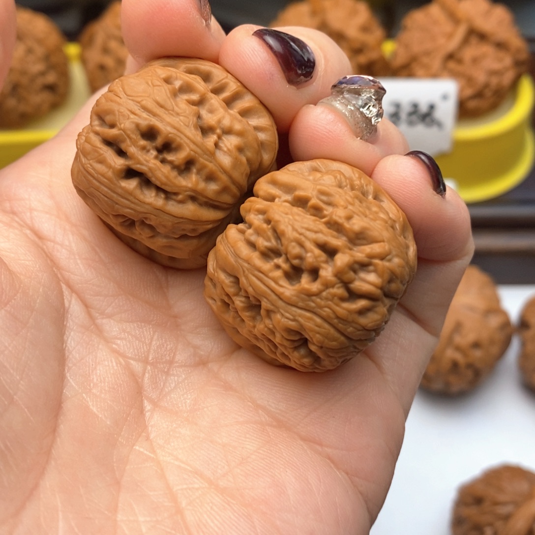 越***越把件文玩核桃433号元宝