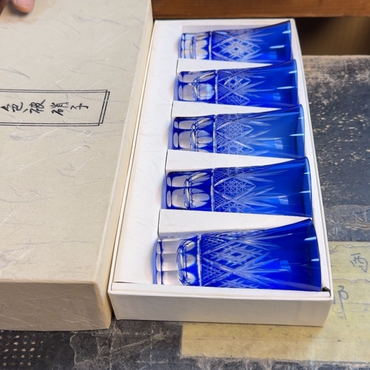 瓷片风**手哈哈哈哈哈哈