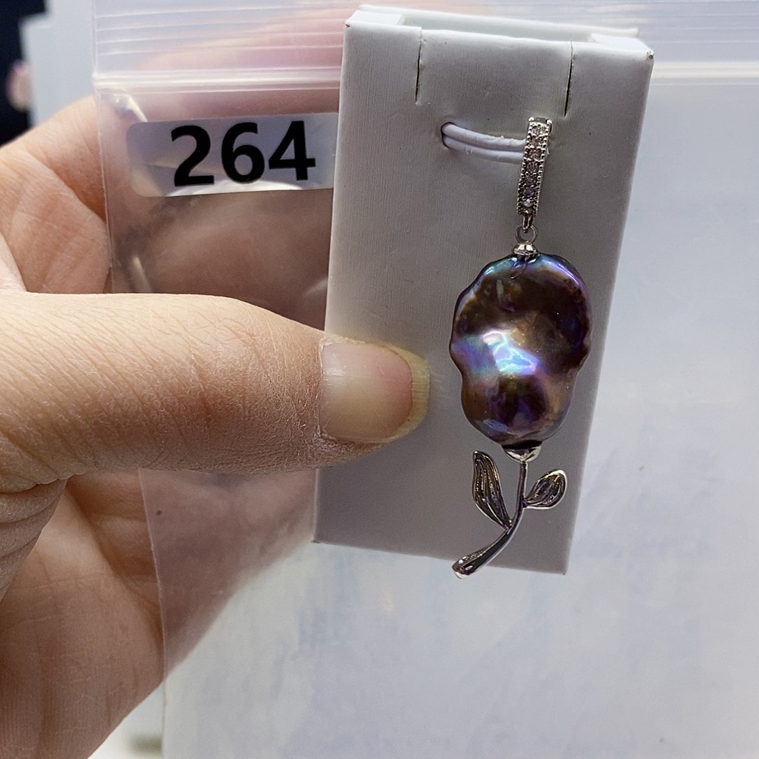 颈饰合金淡水珍珠