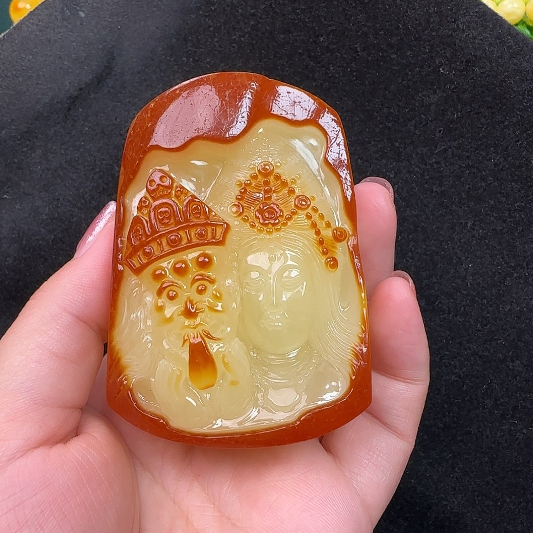 蜜蜡未镶嵌珠宝奇石