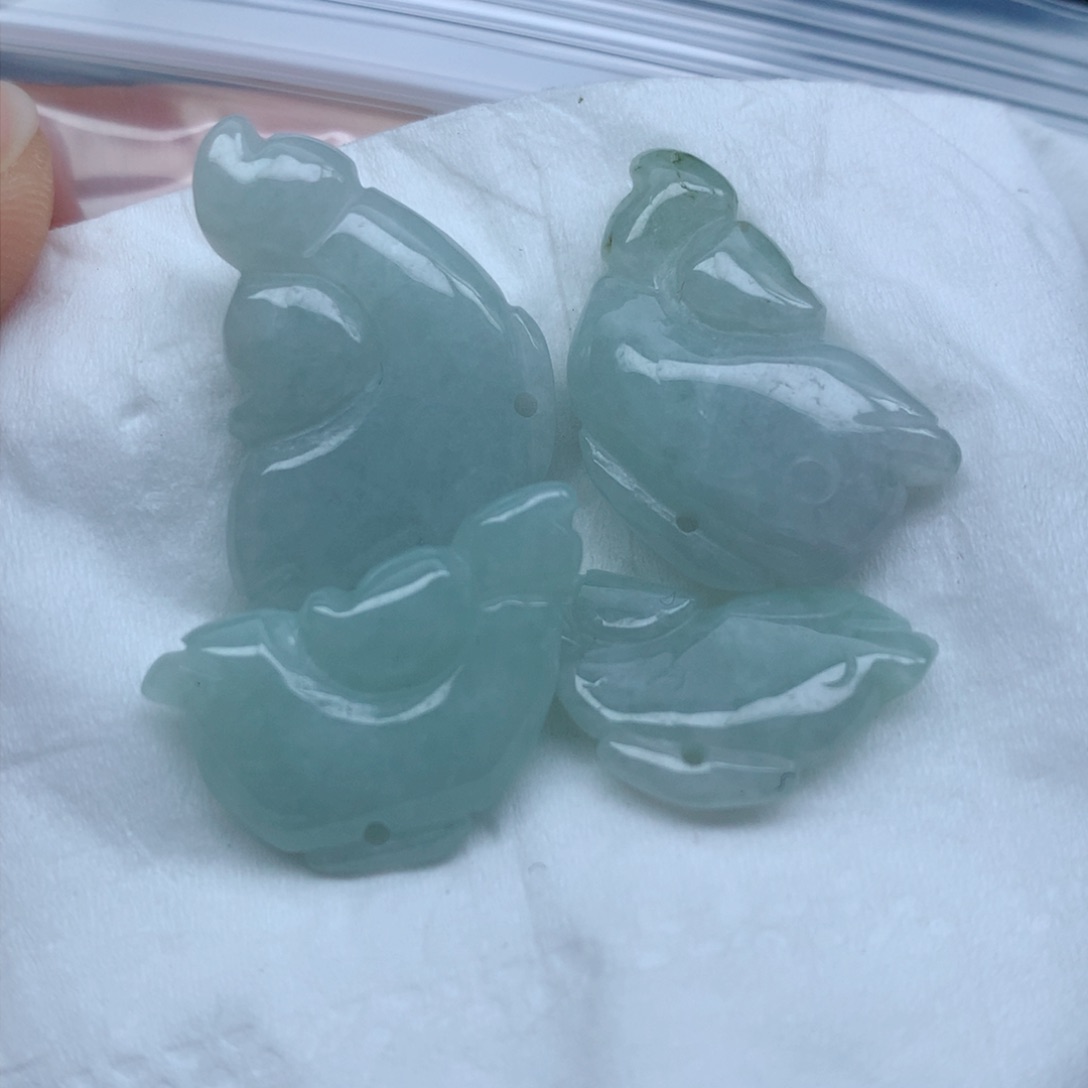 翡翠颈饰未镶嵌手串