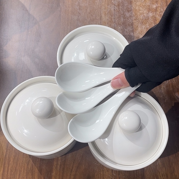 白瓷餐盘餐盘餐盘