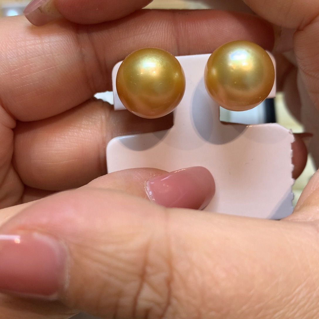 海水珍珠耳饰18K金镶嵌