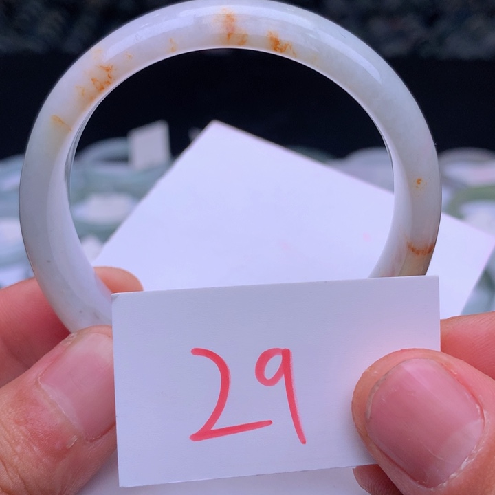 翡翠手镯未镶嵌4556559999888888