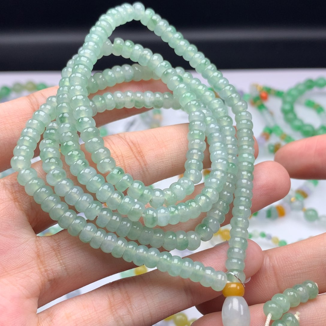 翡翠手链未镶嵌卡