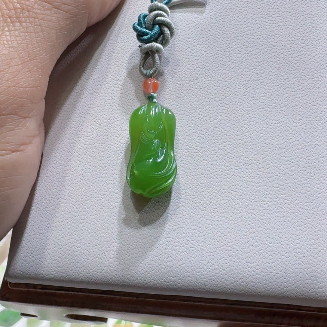 和田玉和田玉碧玉白加绿小白菜未镶嵌