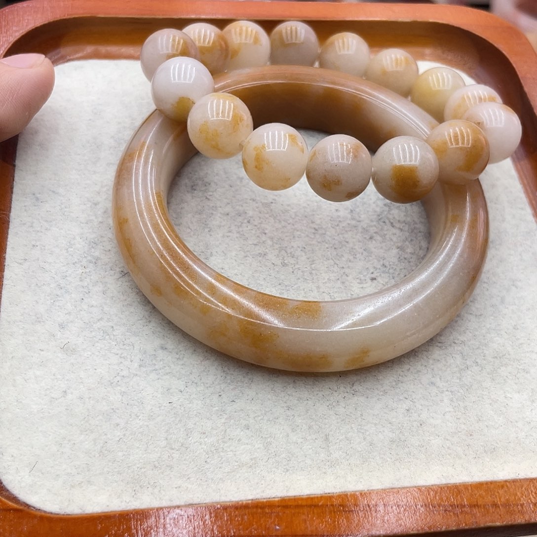 石英岩玉未镶嵌圈口56