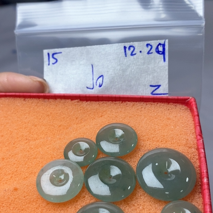 定制翡翠未镶嵌不退