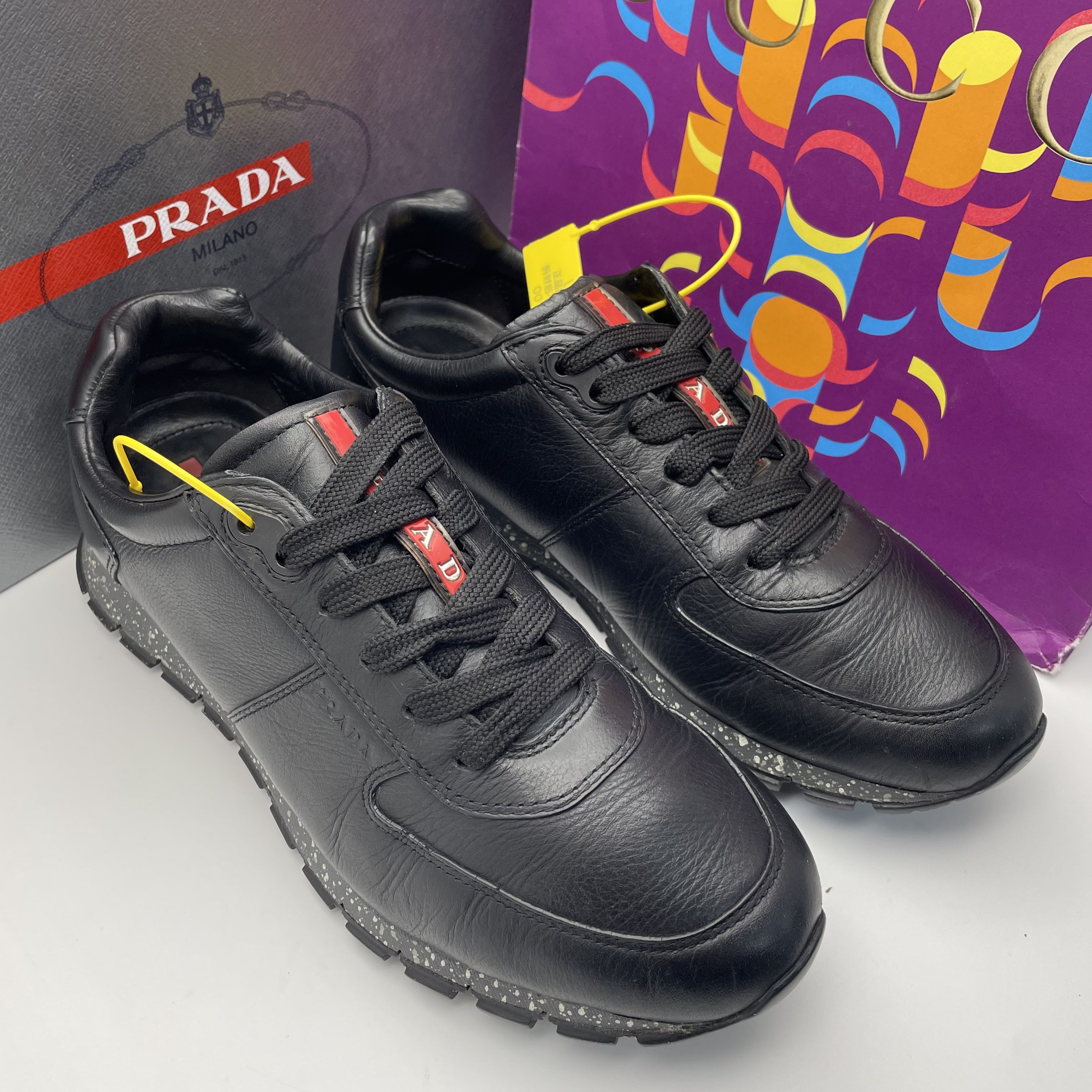 95新 Prada/普拉达 /40.5欧码/二手 黑色皮革简约休闲运动板鞋