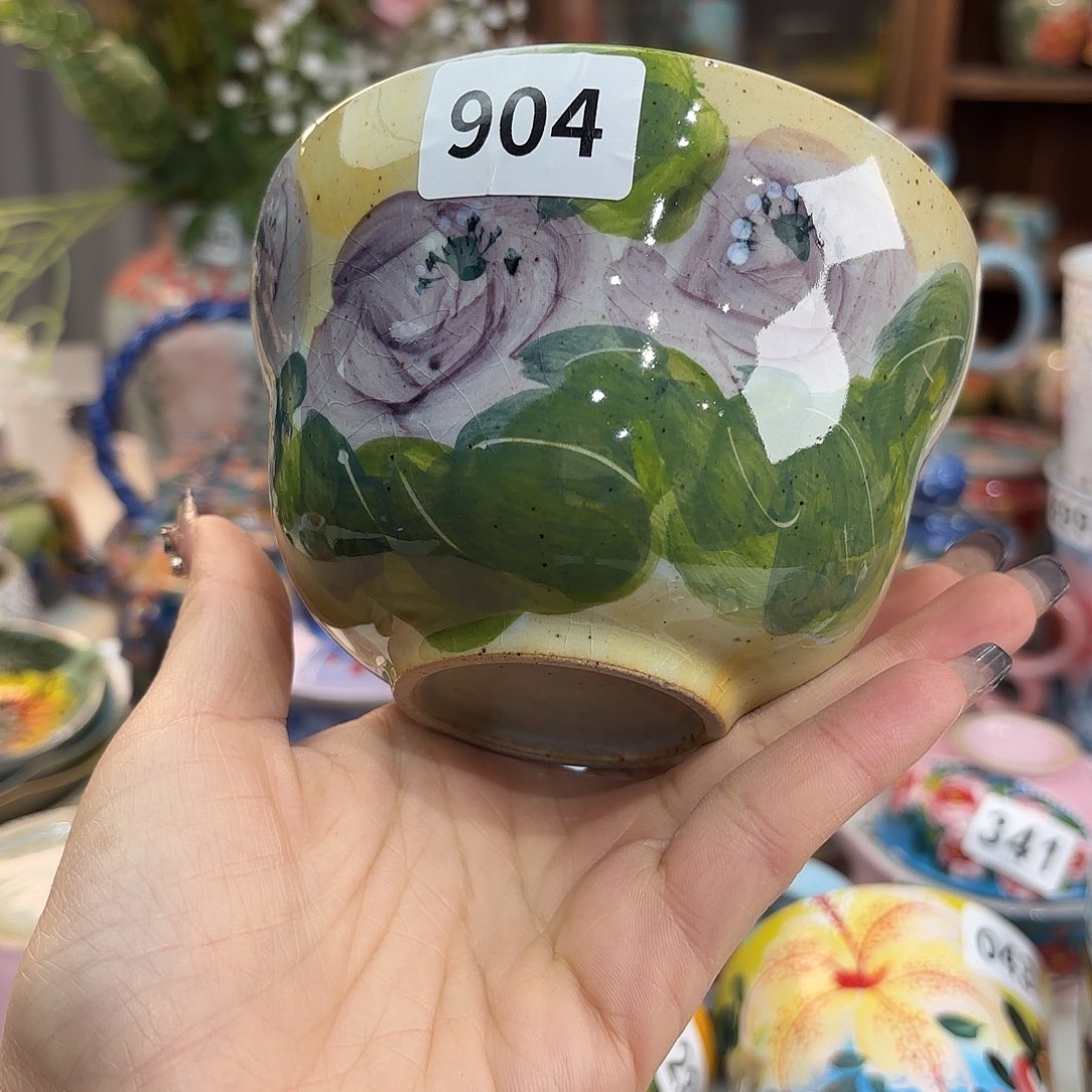 瓷片在这个社会是不允许有人喜欢