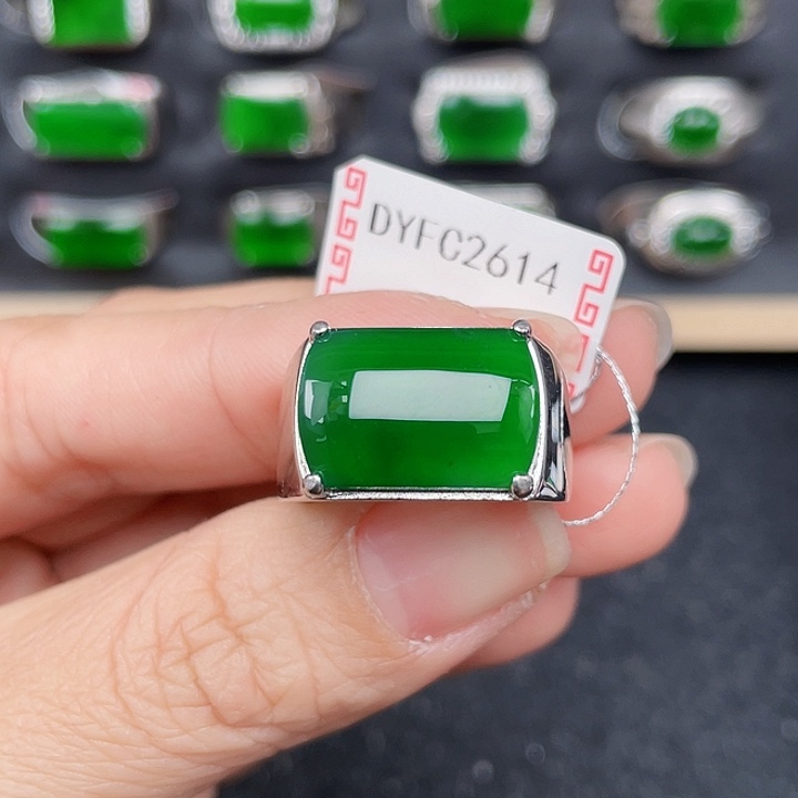 翡翠戒指银S925镶嵌用****霄没有运费险编号2614