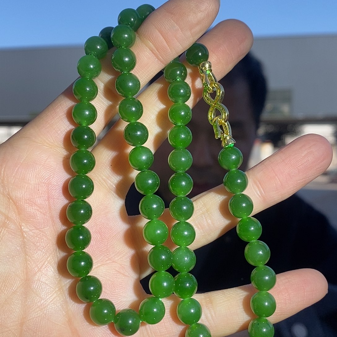 颈饰未镶嵌和田玉卡8碧玉阳绿