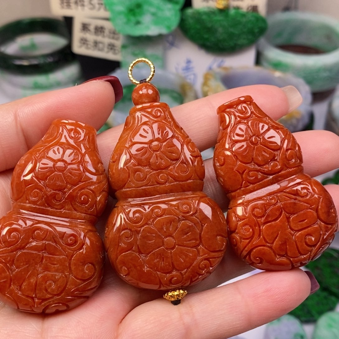 彩***姐翡翠未镶嵌吊坠(不含链)