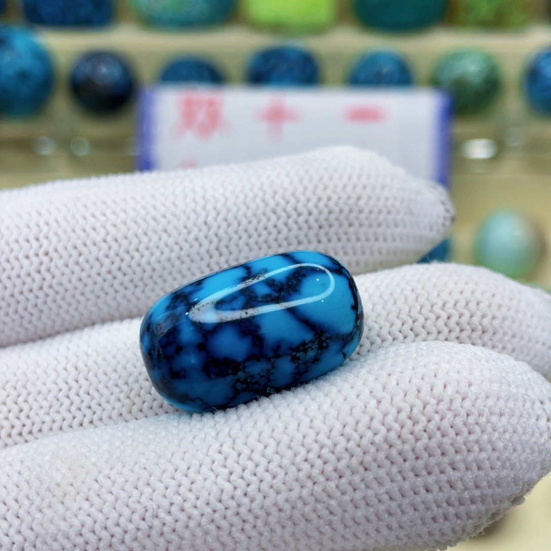 未镶嵌绿松石颈饰