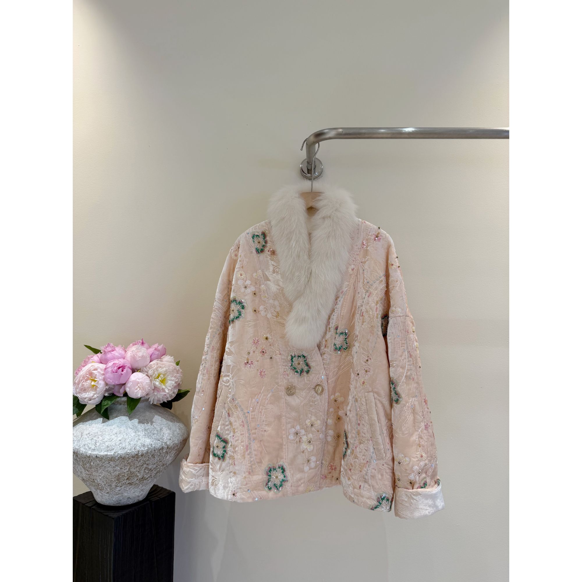 “云笙花”新中式丝绒刺绣亮片外套2025冬女盘扣对襟上衣棉衣棉服