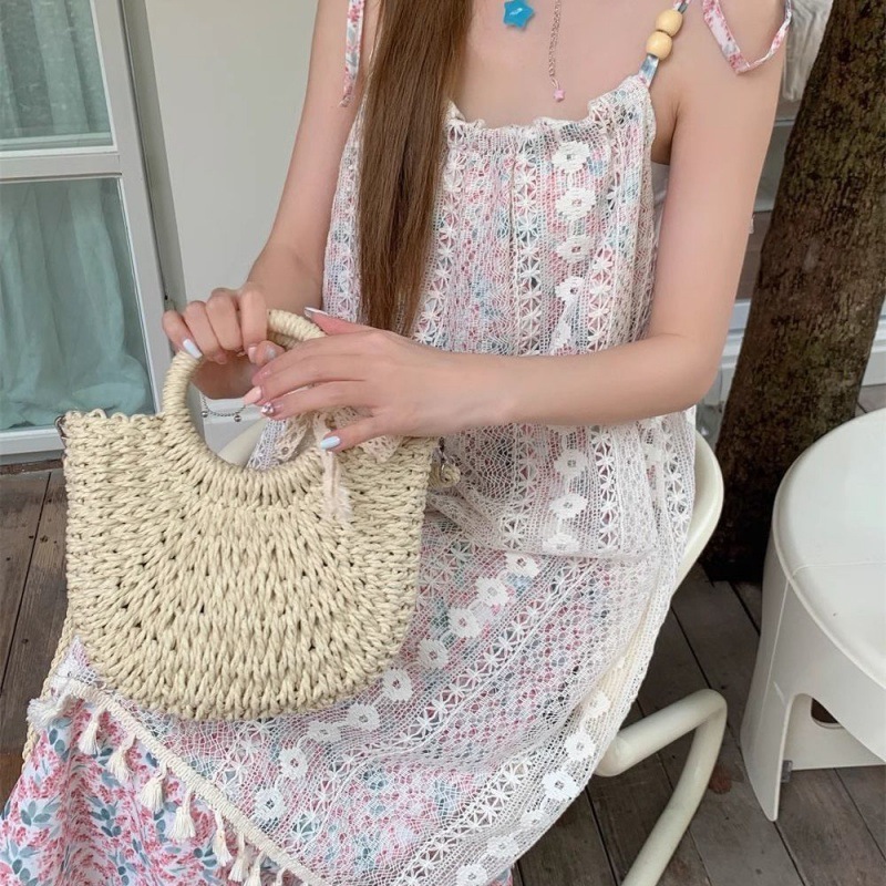 法式复古流苏拼接甜美连衣裙-碎花法式度假裙子