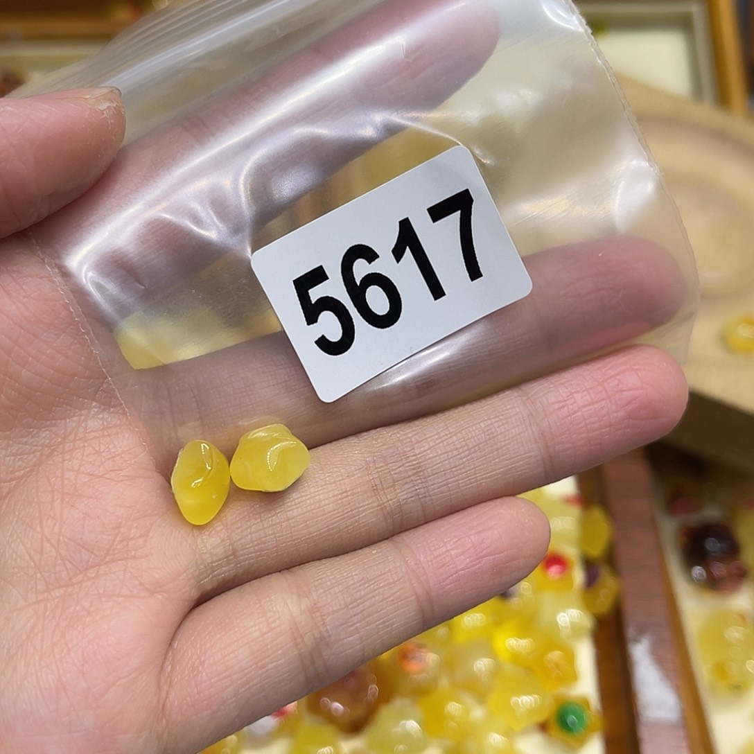 琥珀未镶嵌珠宝奇石