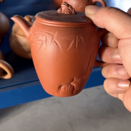 紫砂茶壶瑕疵……………………