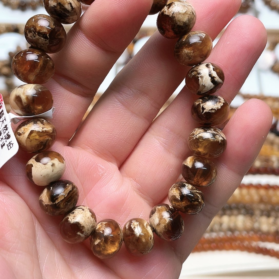 未镶嵌琥珀裸石十二71525