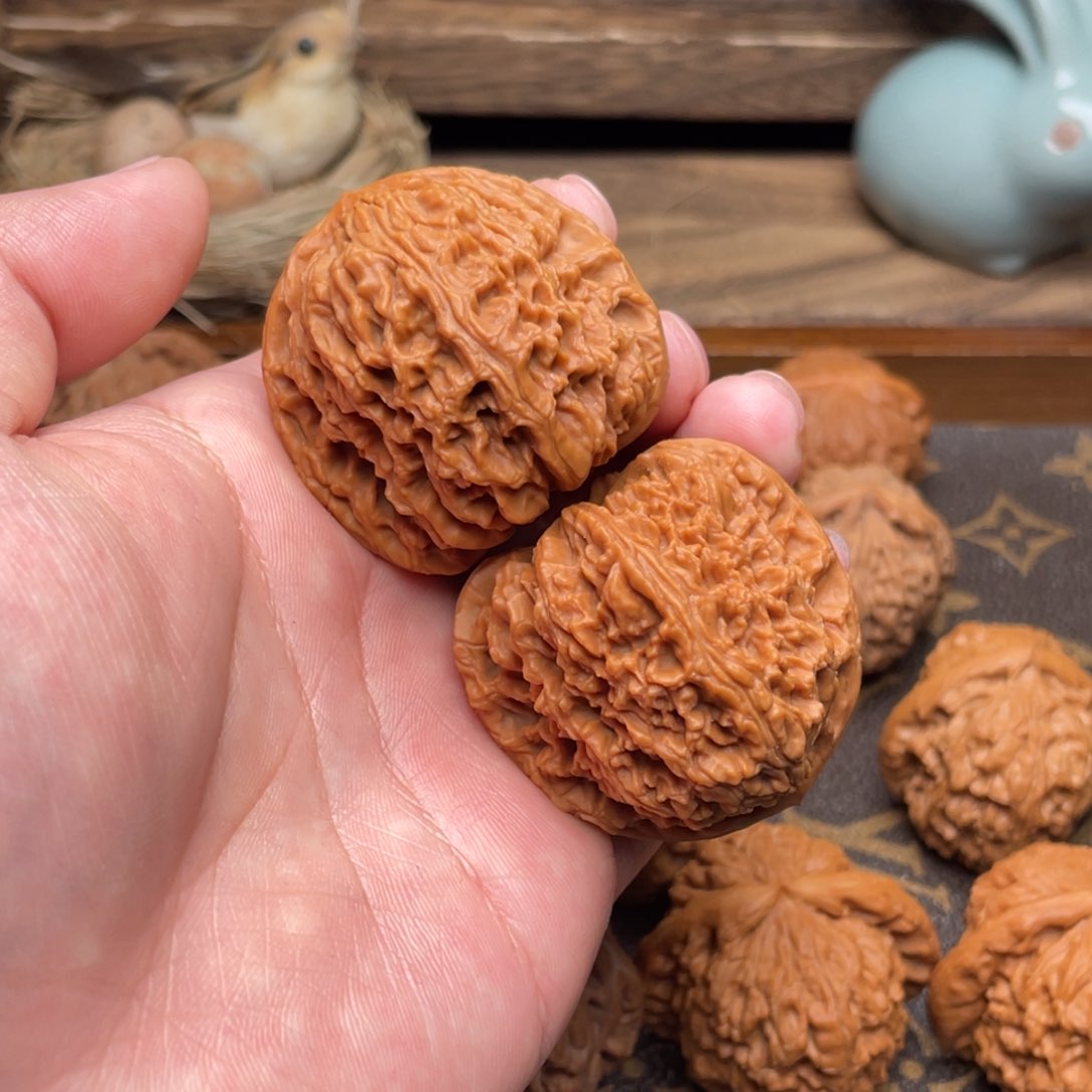 文玩核桃把件G12号42南疆石