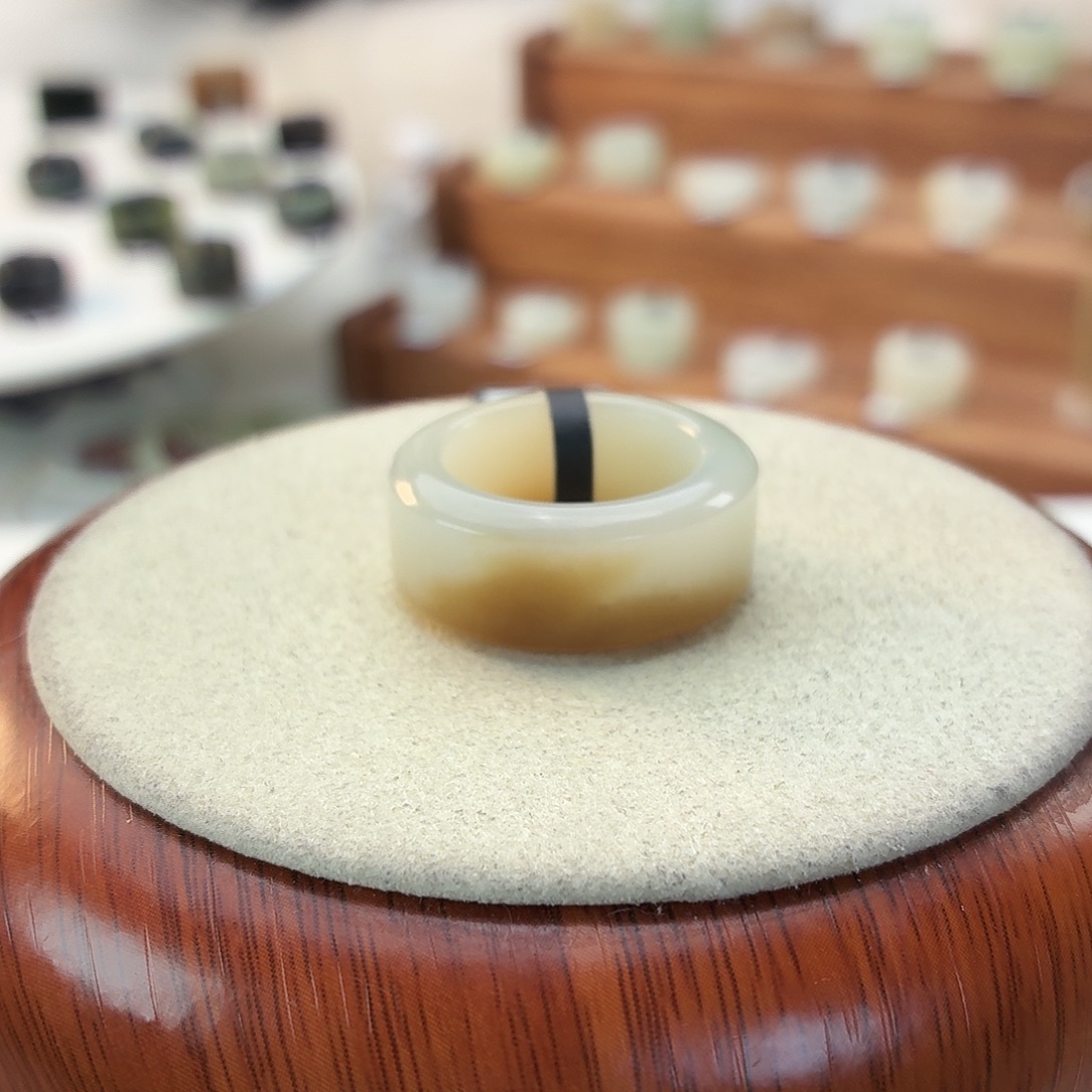 和田玉未镶嵌戒指i23糖白圆切17.9mm