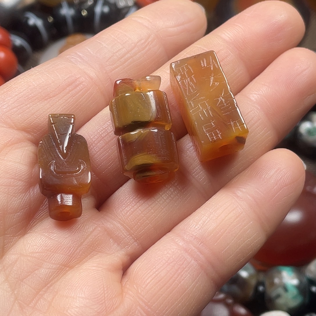 玛瑙/玉髓未镶嵌挂件