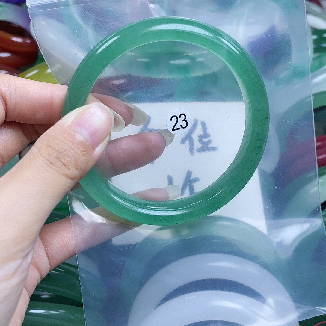 石英岩玉手镯未镶嵌62