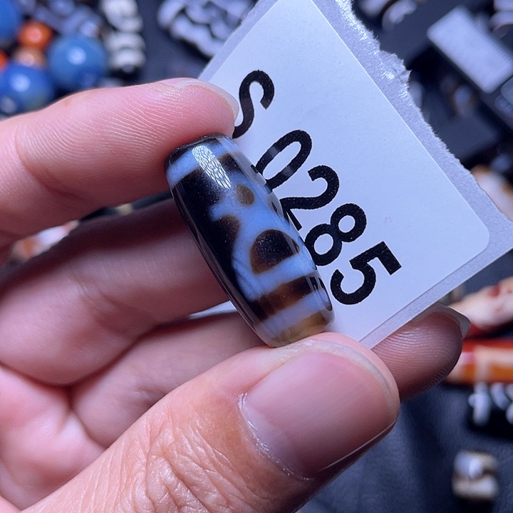 玛瑙/玉髓颈饰未镶嵌微瑕