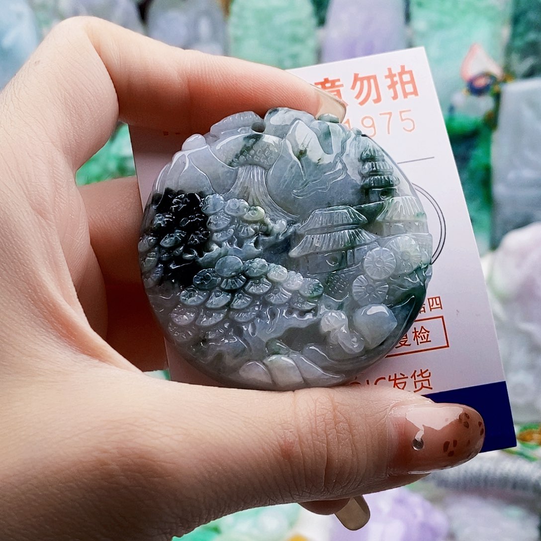 吊坠(不含链)未镶嵌翡翠