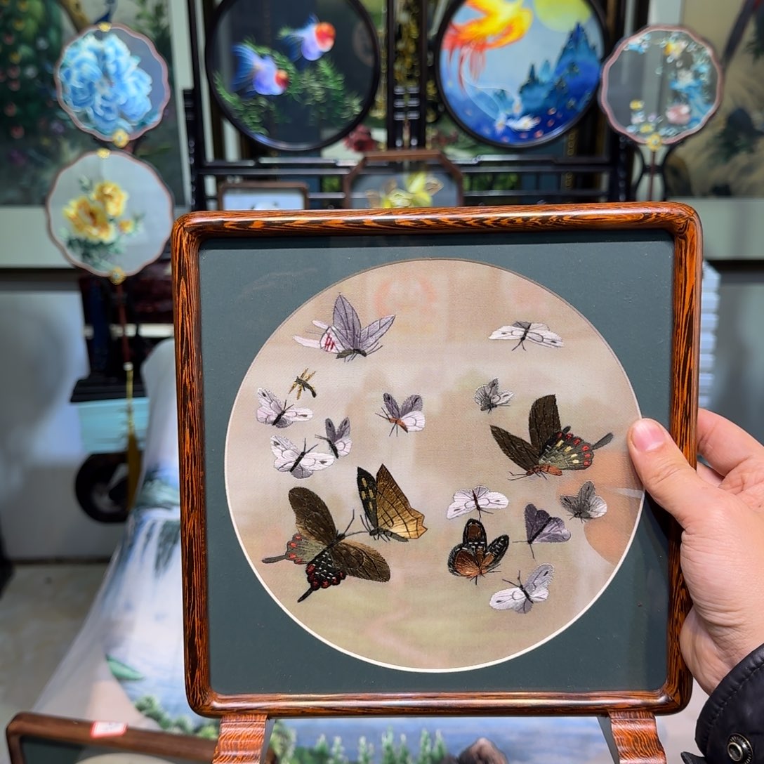 刺绣刺绣工艺精湛