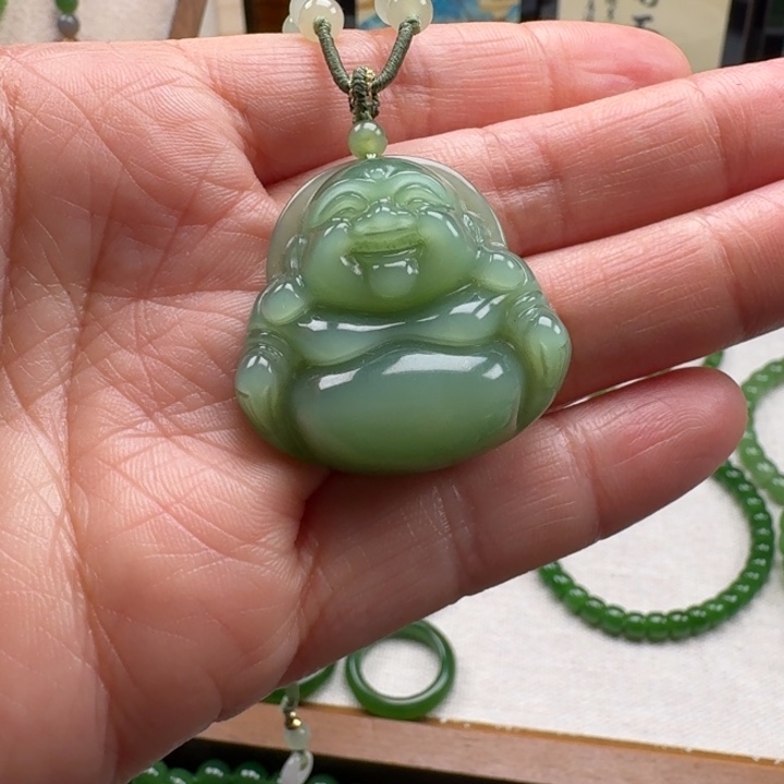 和田玉（碧玉）未镶嵌颈饰