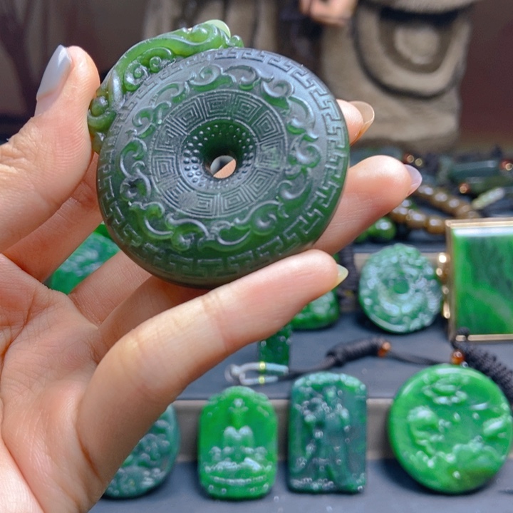 未镶嵌和田玉珠宝半成品